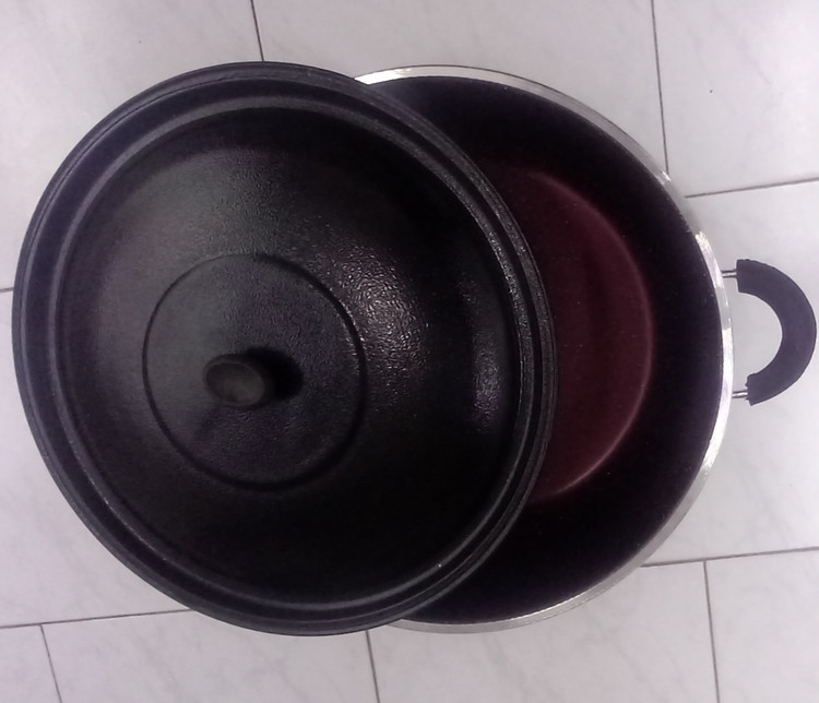 نمای داخلی قابلمه گرانیتی ضد خط و خش الماس سایز ۵۲